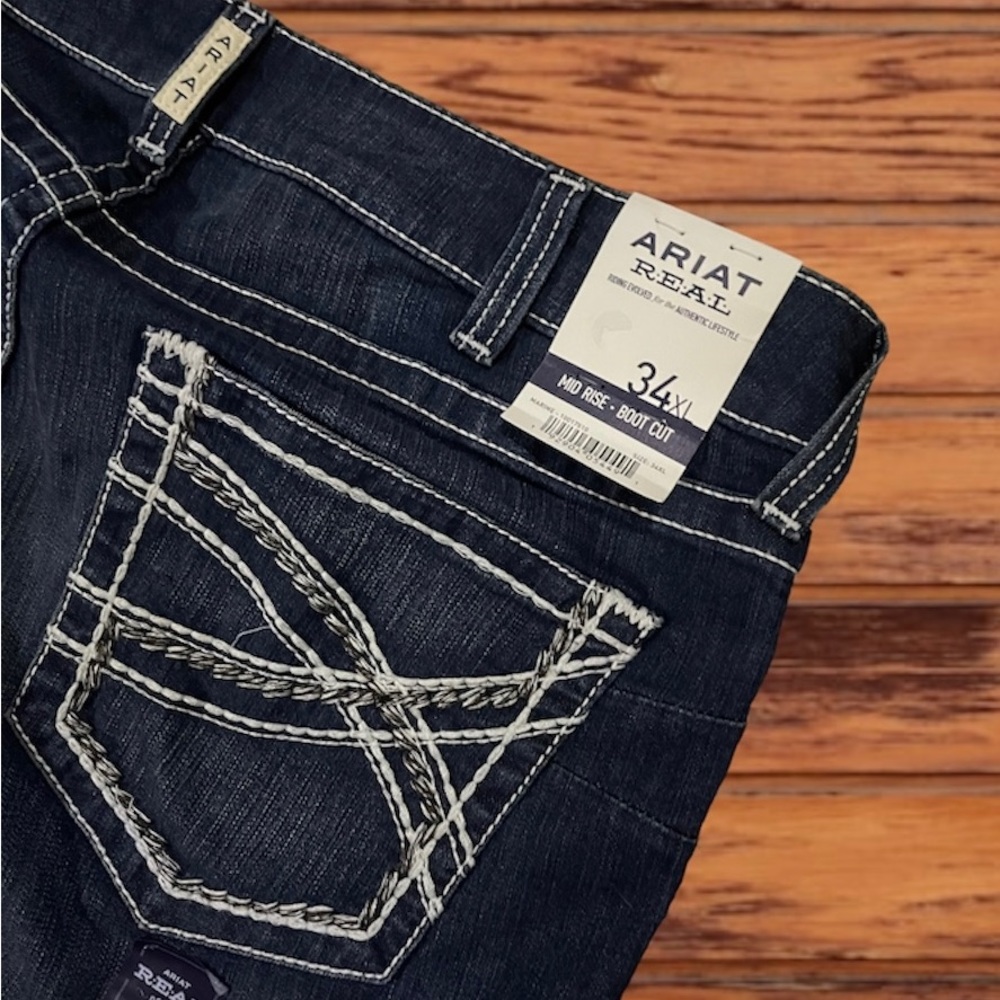 Ariat Woman’s size 34XL Marine R.E.A.L. Mid Rise Bootcut Denim Jeans